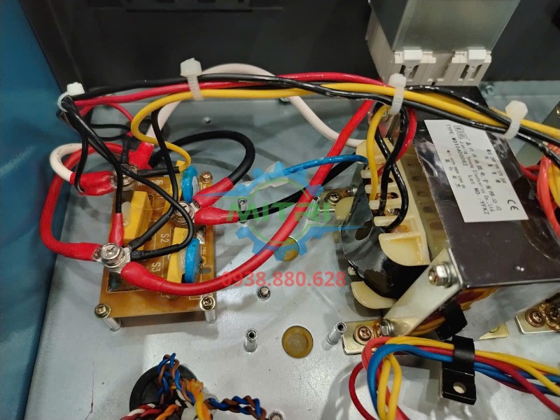 Hệ thống dây công suất bên trong máy hàn HERO BEM-500