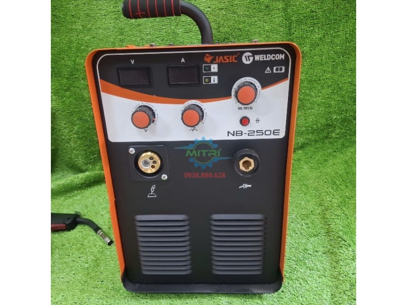 Máy hàn MIG model NB-250E Jasic chính diện 250A dùng điện 220V