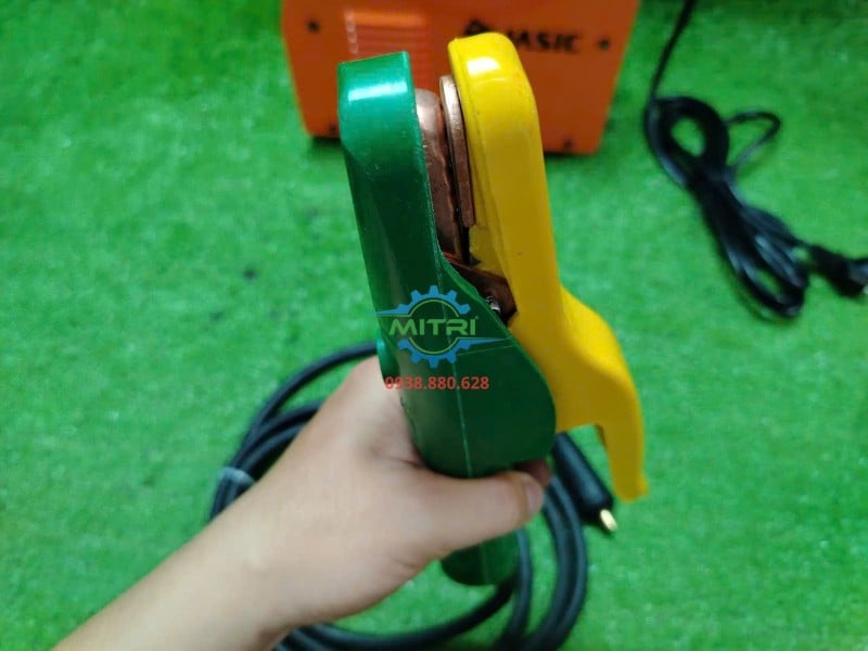 Kìm kẹp que hàn của máy Jasic ZX7-200E