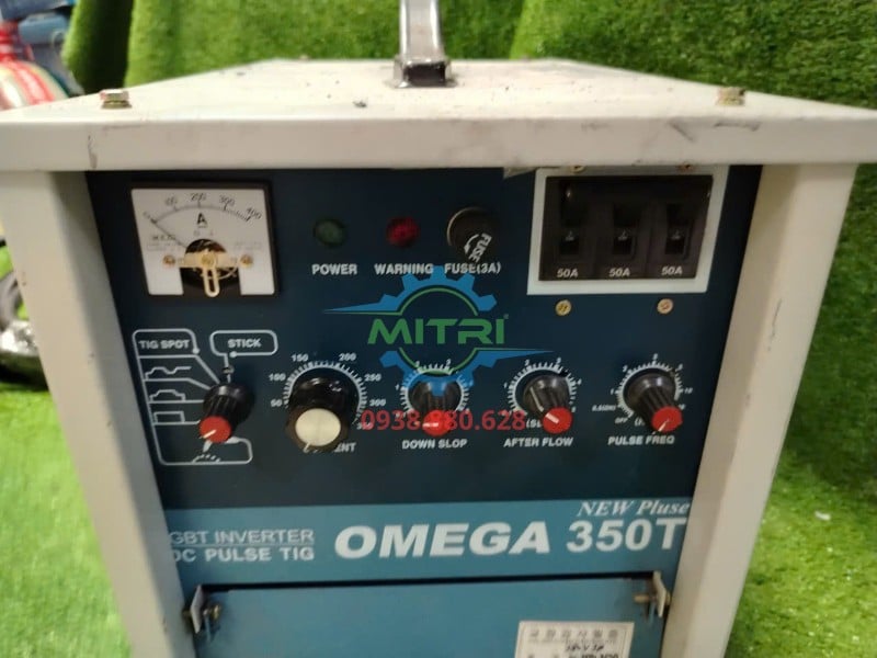 Máy hàn TIG OMEGA 350T – bảng điều khiển mặt trước chính diện thực tế