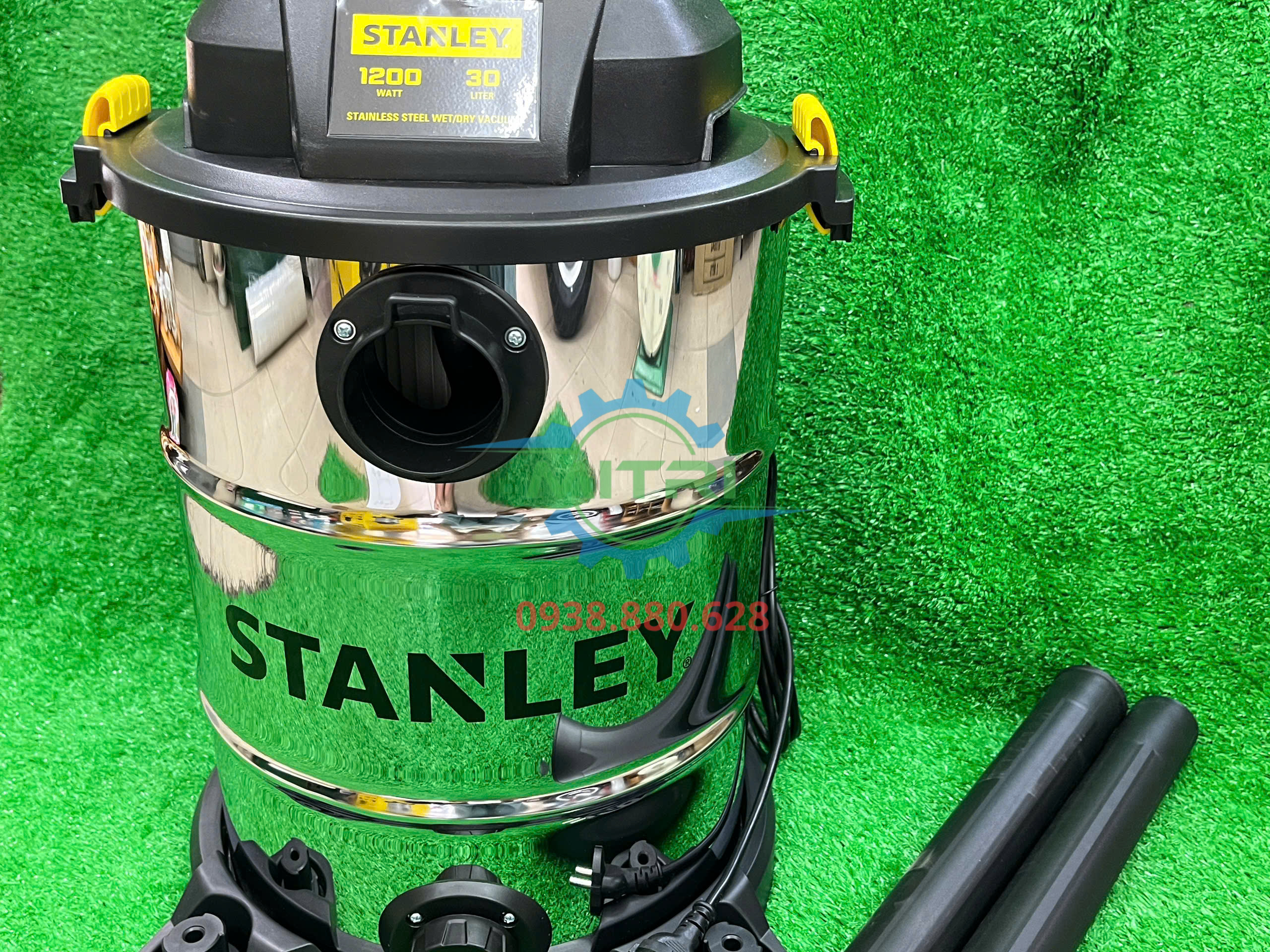 Máy hút bụi khô và ướt Stanley 30L SL19417-8AB