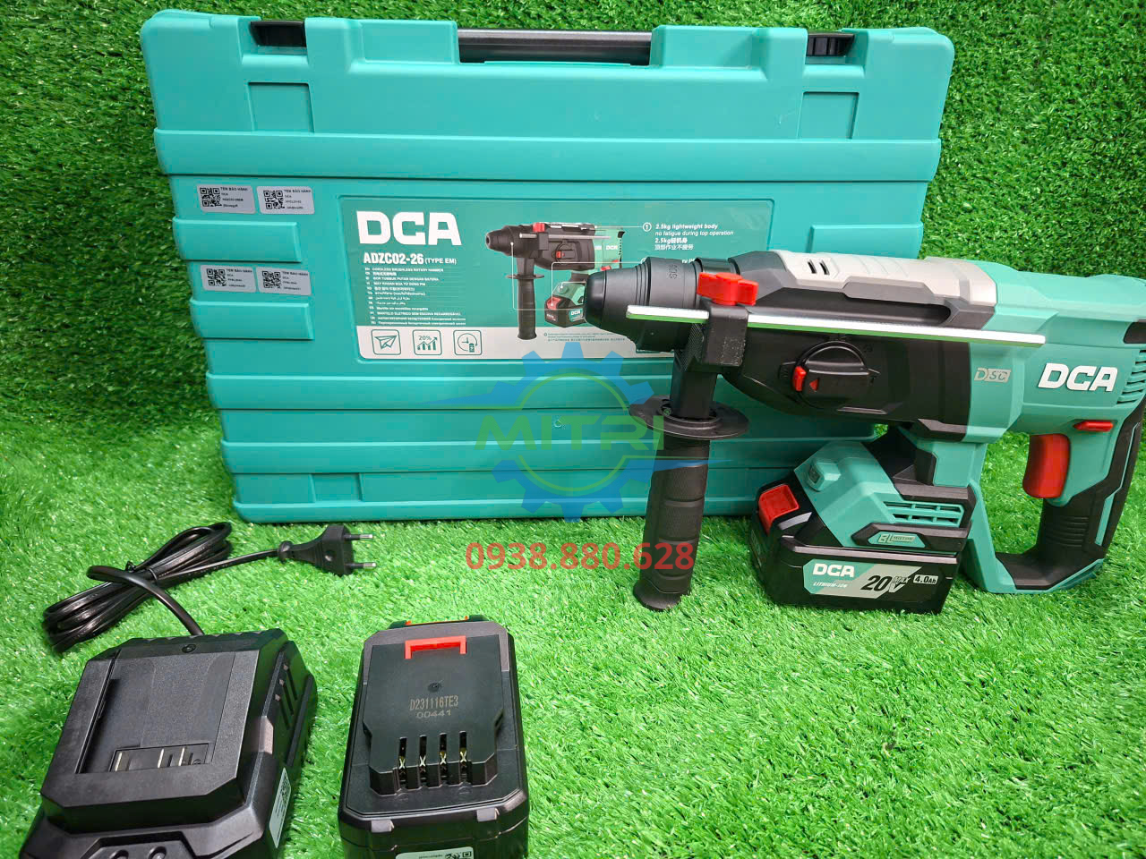 Máy khoan bê tông dùng pin DCA ADZC02-26EM 3 chức năng khoan, khoan búa, đục