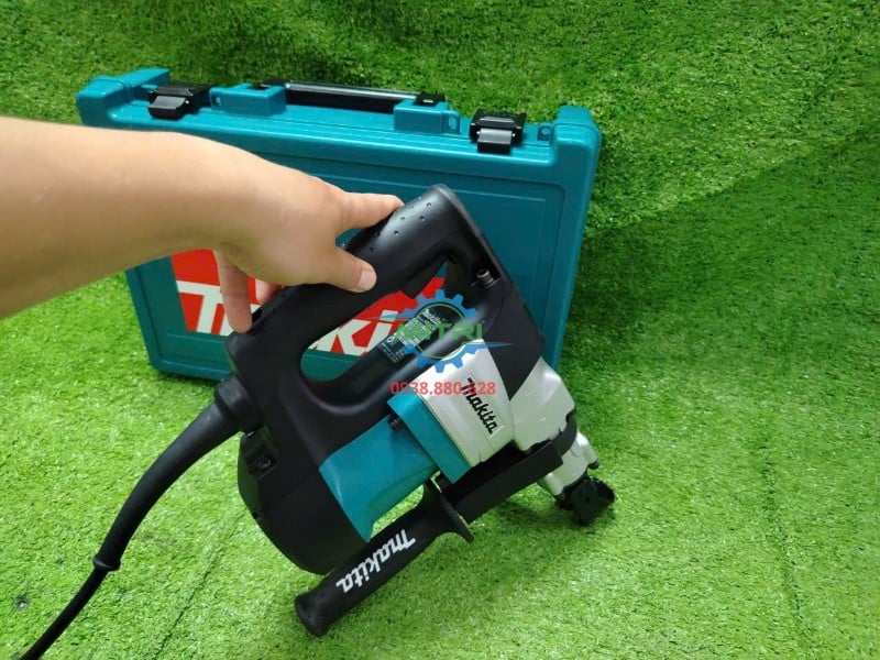Máy khoan bê tông Makita HR3530 cầm xách trước hộp đựng Máy khoan bê tông Makita HR3530 cầm xách trước hộp đựng