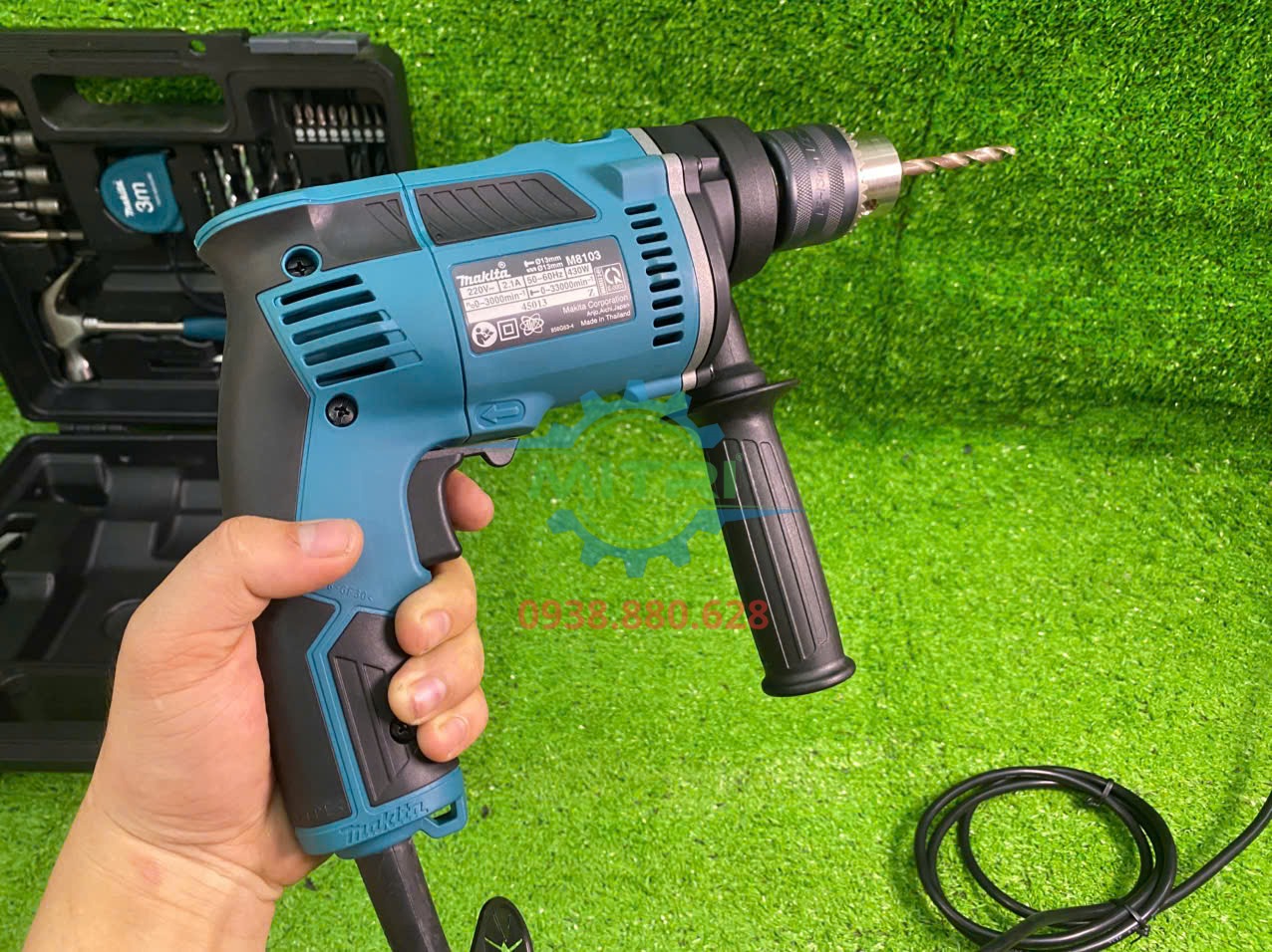 Máy khoan búa đa năng Makita M8103KX2B cho nhiều vật liệu tương thích