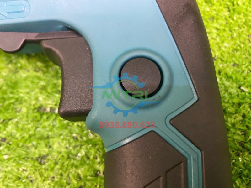 Nút khóa máy khoan Makita M8103KX2B