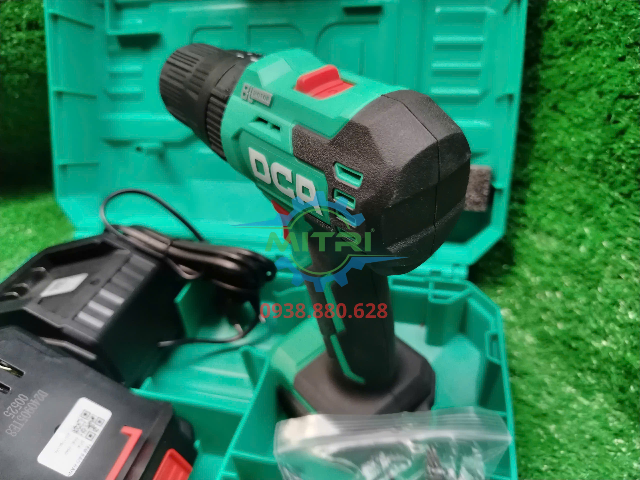 Máy khoan động lực pin DCA ADJZ2050iEM động cơ không chổi than