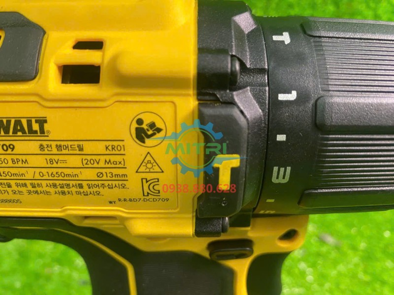 Vòng chỉnh chế độ trên máy khoan động lực DEWALT DCD709N