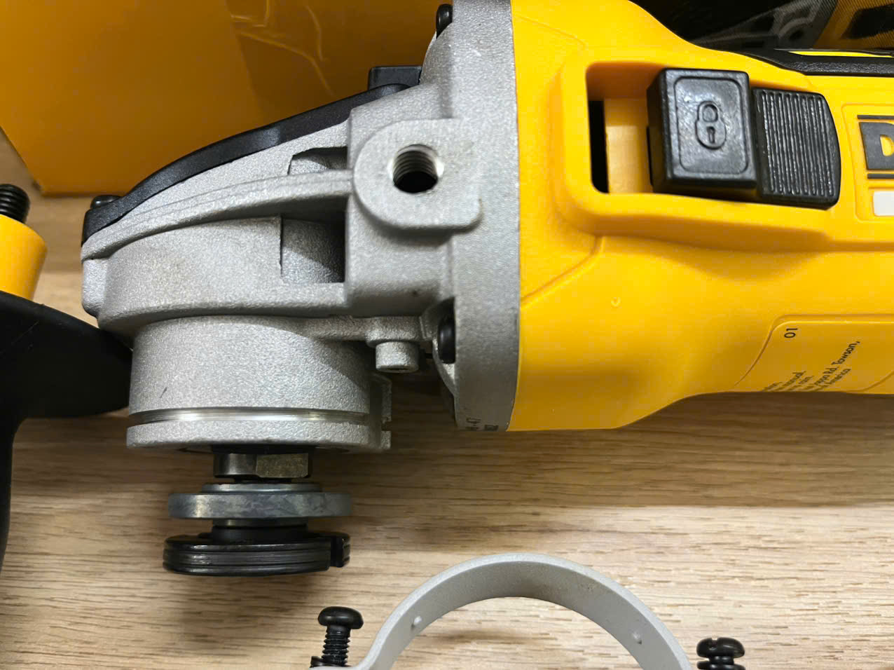 Máy mài Dewalt DCG405N-B1 chính hãng tại Minh Triết