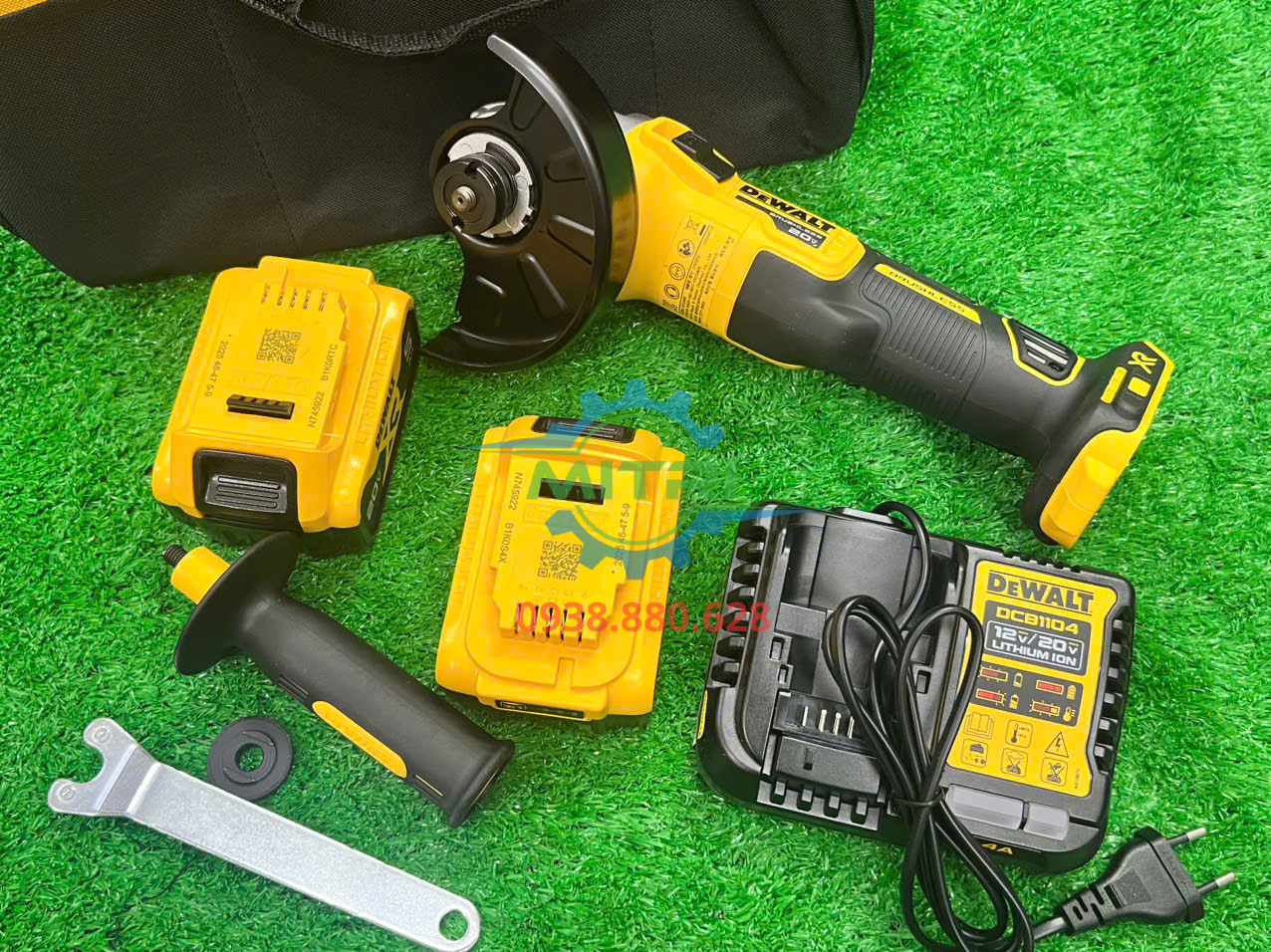 Ứng dụng mài cắt kim loại với DeWALT DCG405P2