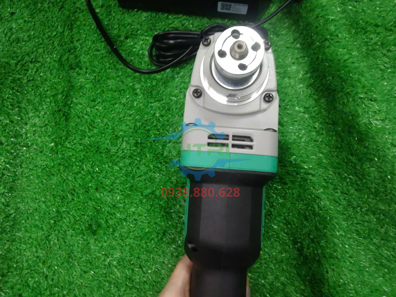 Máy mài góc pin DCA ADSM06-100FK dùng đĩa 100mm