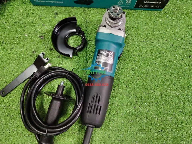Máy mài góc Makita GA4040C cùng phụ kiện đi kèm