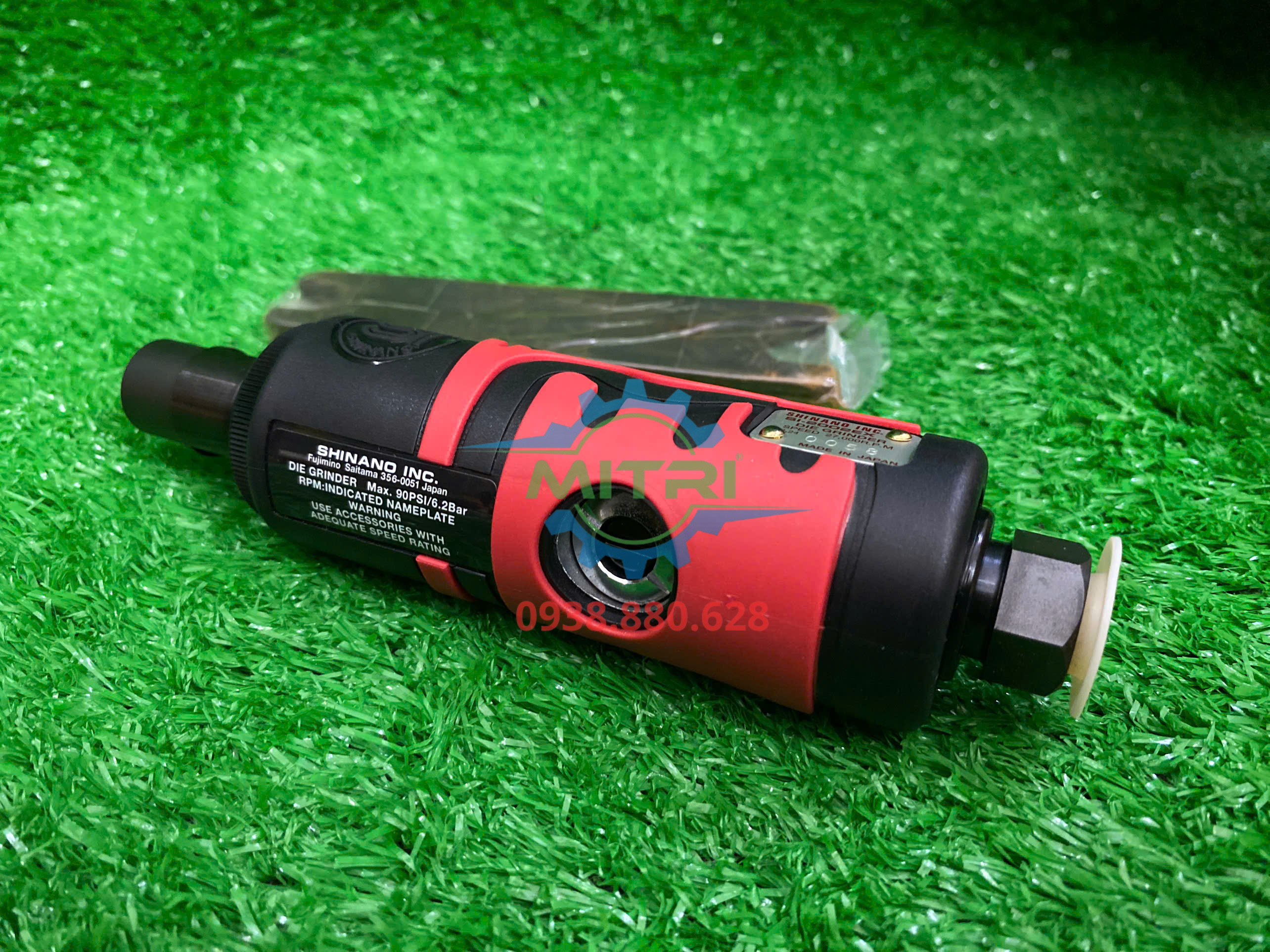 Máy mài khuôn Shinano SI-2002EX thiết kế đầu kẹp Collet