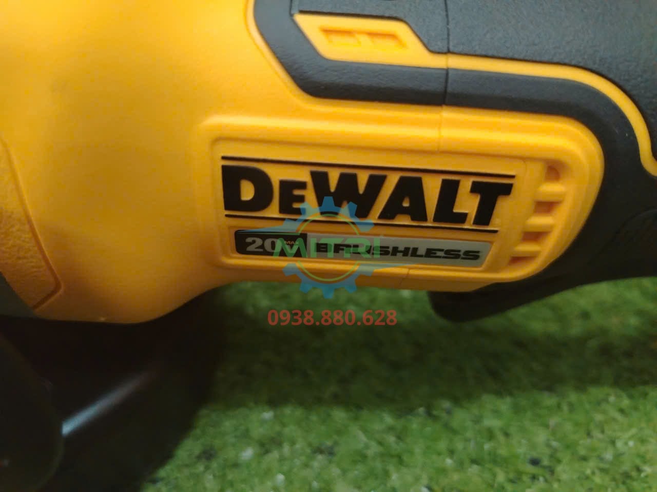 Máy mài pin DeWALT model DCG413B Máy mài pin DeWALT model DCG413B 20V MAX XR Brushless Tool Only