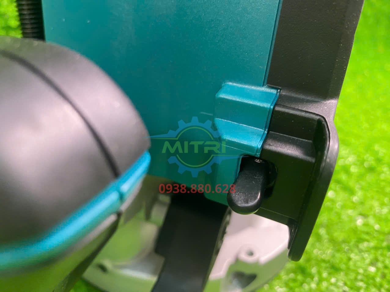Máy phay gỗ chuyên dụng Makita M3600B cốt 1/2 inch