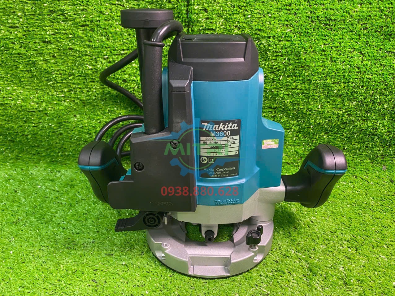 Máy phay gỗ Makita M3600B dùng cho thợ mộc chuyên nghiệp