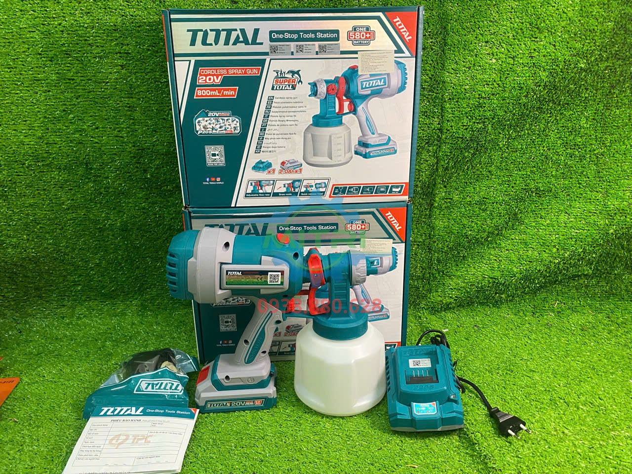 Máy phun sơn Total TSGLI20042 có thiết kế cầm tay nhỏ gọn