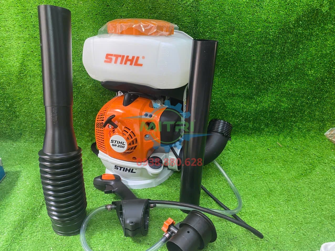 Máy phun sương STIHL SR200 bình 10 lít và thân máy gọn