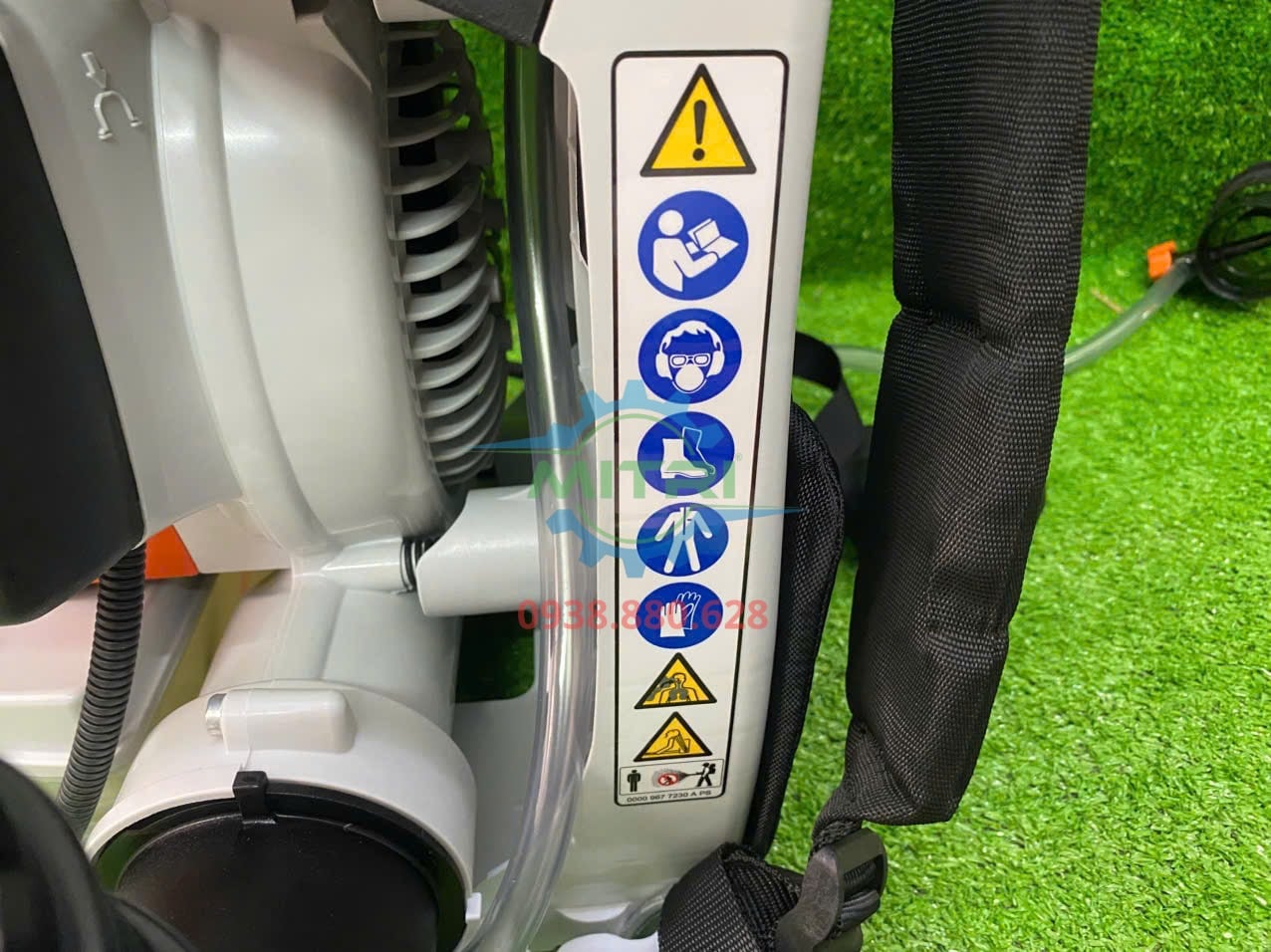STIHL SR200 phục vụ công việc bảo vệ cây trồng trong phạm vi sử dụng được phép