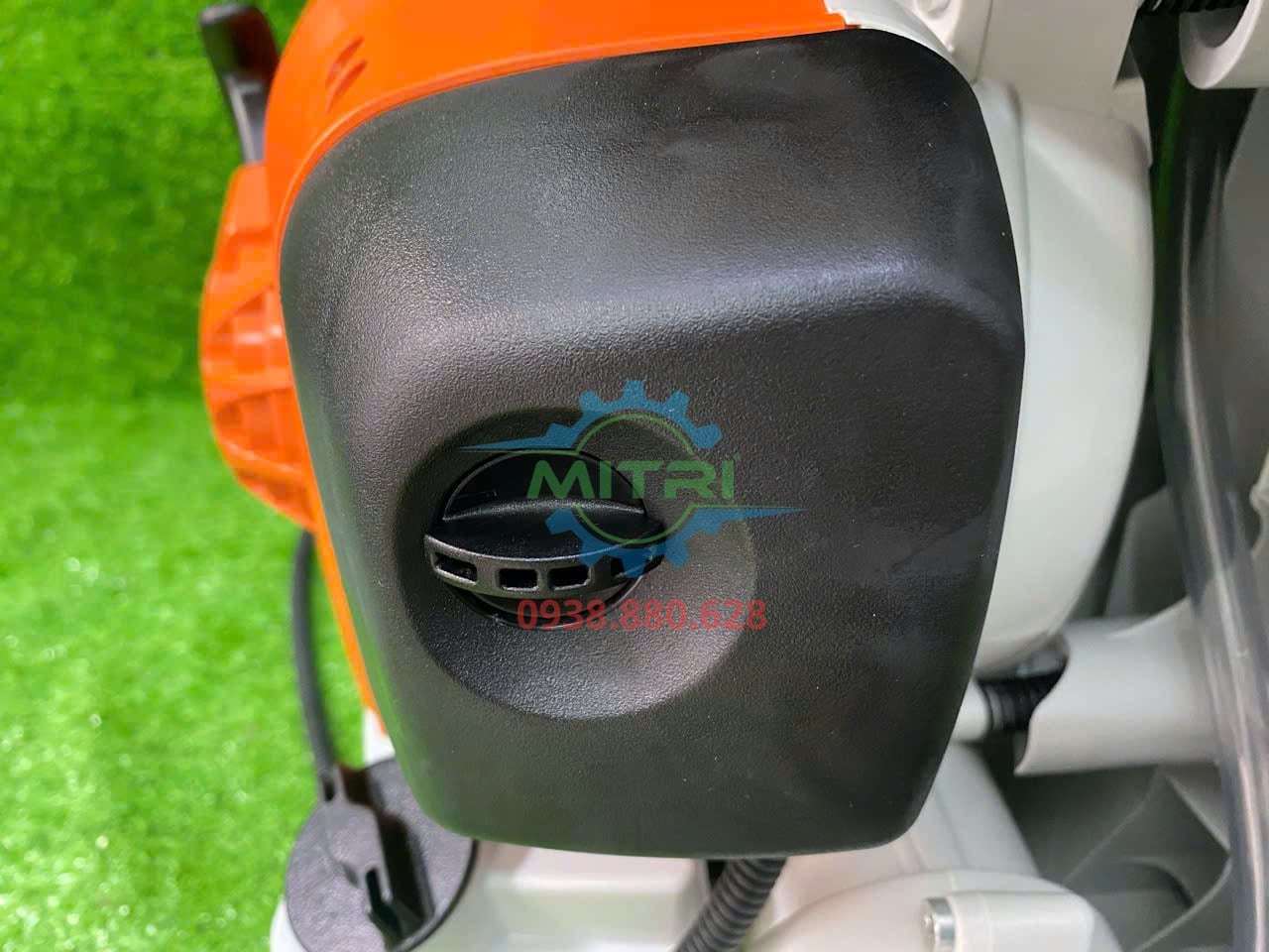 Máy phun STIHL SR200 phục vụ chăm sóc cây trồng theo hướng dẫn an toàn
