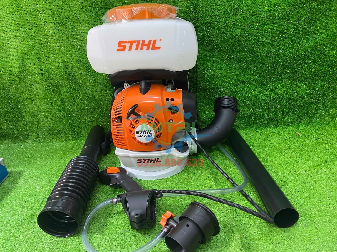 Máy phun STIHL SR200 phù hợp với khu vực vườn cây trong phạm vi công bố