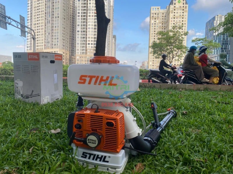 Máy phun thuốc thổi gió STIHL SR420 chính diện