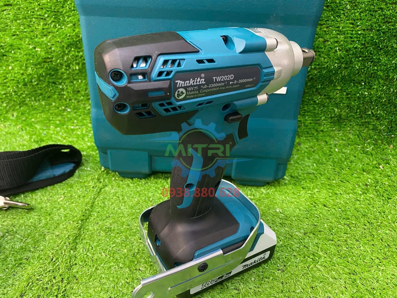 Máy siết bu lông Makita TW202D001 cho một số công việc sửa chữa xe máy phù hợp