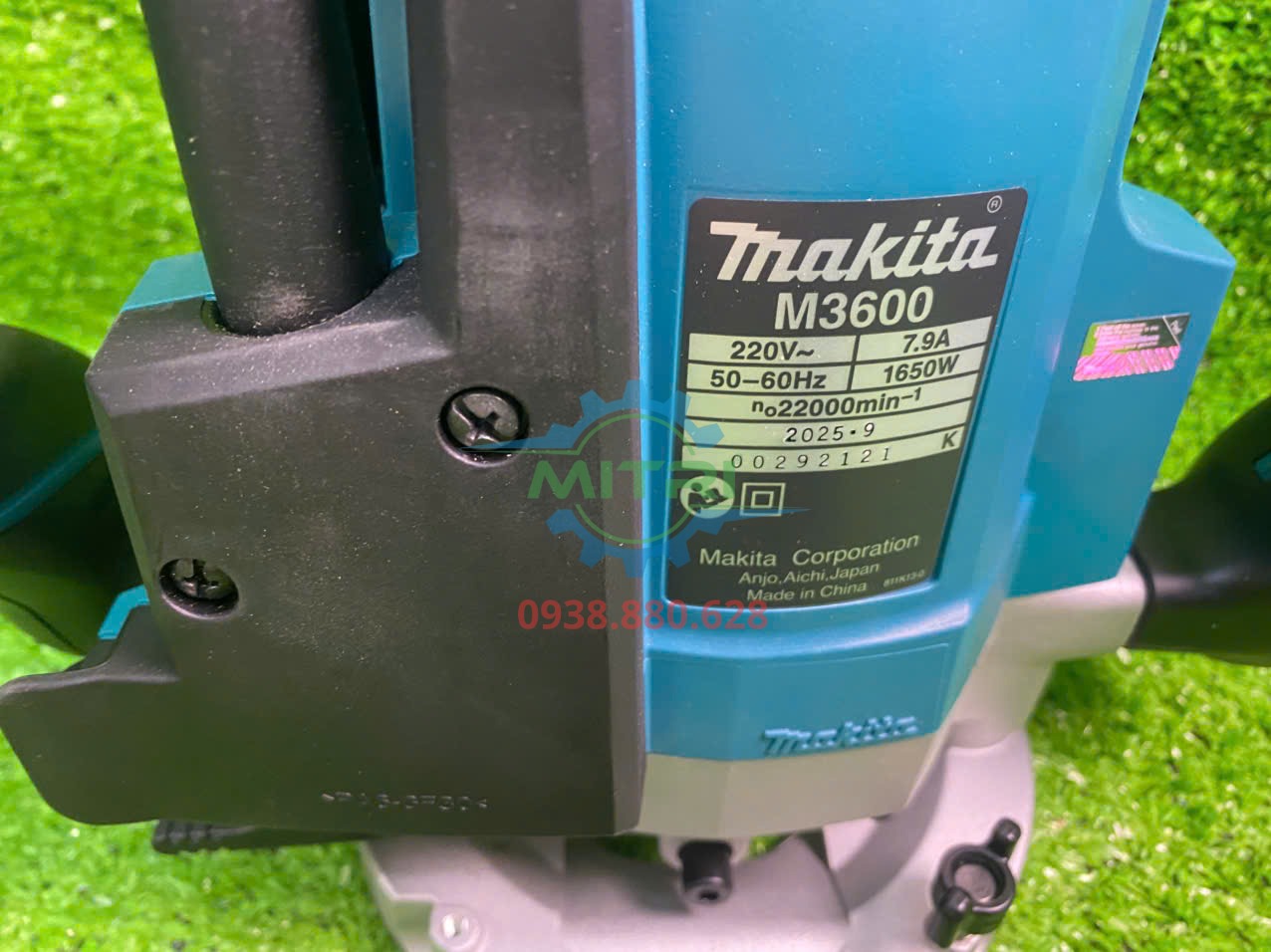 Máy soi gỗ Makita M3600B 1.650W kết hợp nhiều loại mũi phay