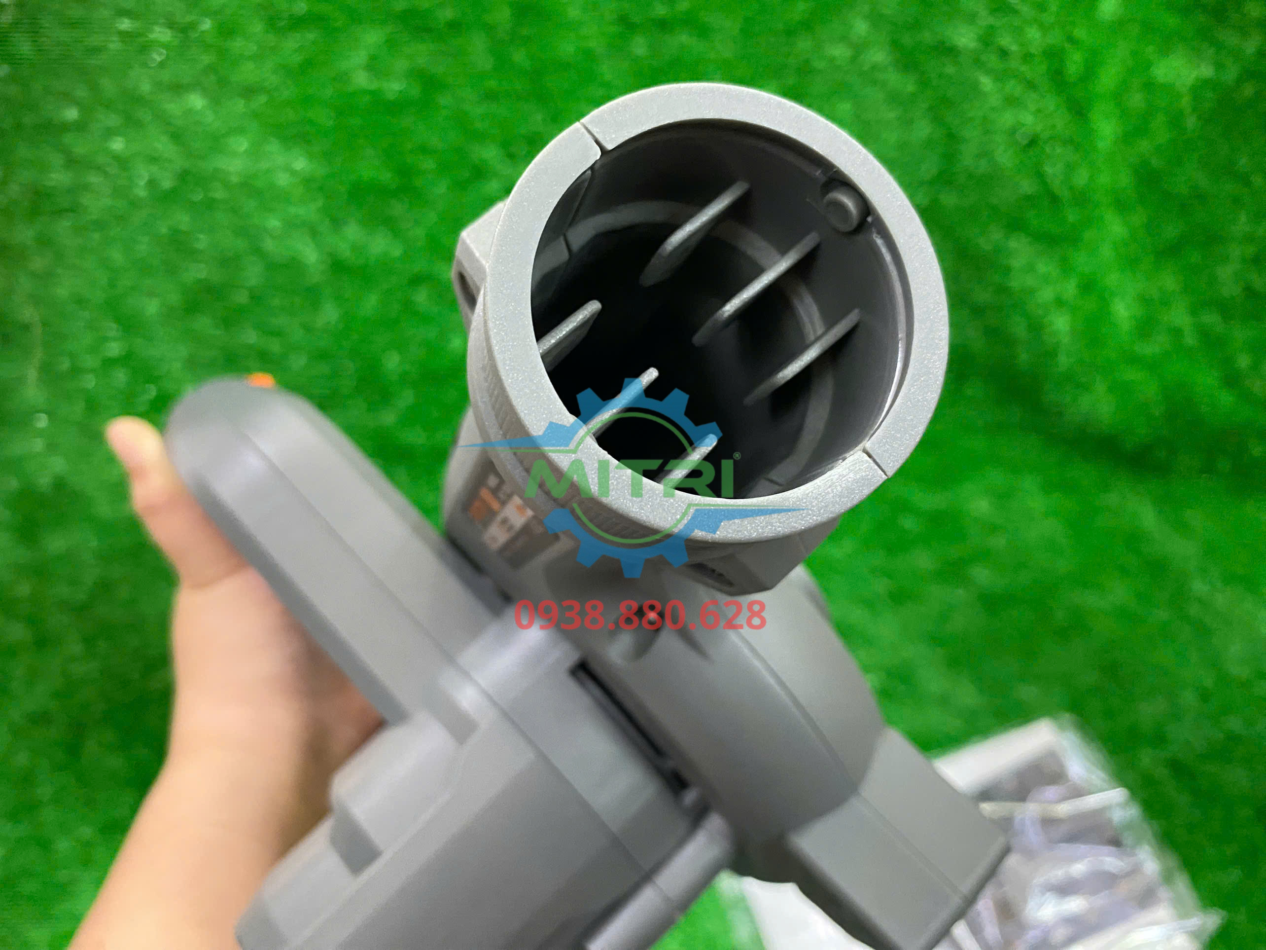 Máy thổi dùng pin Dekton M21-TB01 thiết kế xanh Olive