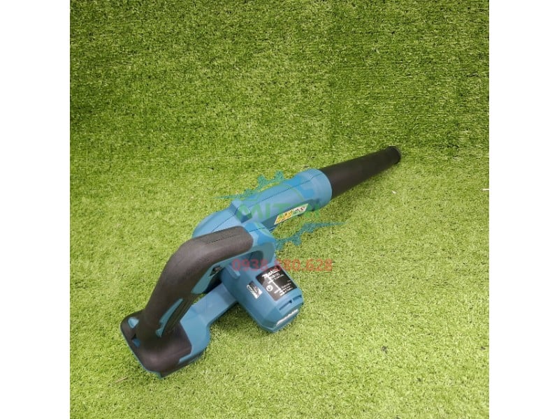 Máy thổi Makita DUB185RT góc nghiêng phải