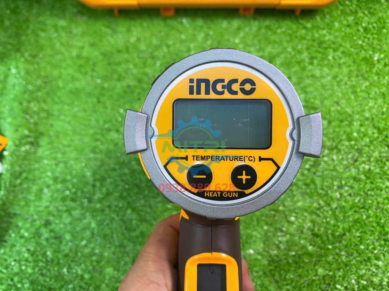 Màn hình LCD trên Máy thổi nhiệt INGCO HG2000581 hỗ trợ theo dõi nhiệt độ