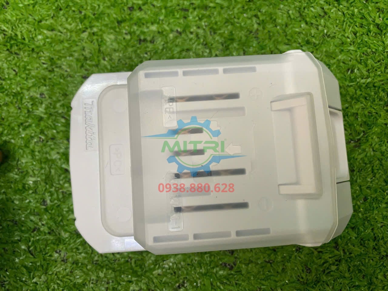 Máy vặn bu lông không dây Makita TW202D001 sử dụng pin G-Series 18V