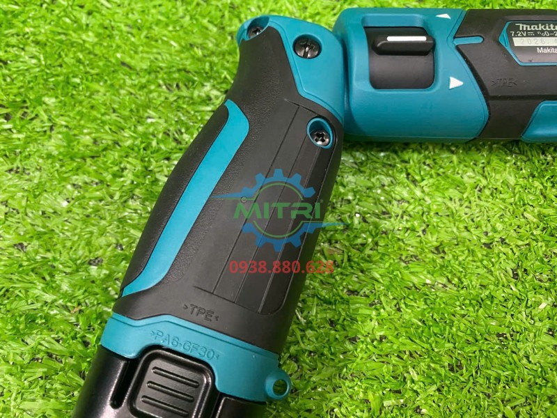 Tay cầm bọc cao su máy vặn vít Makita TD022DSE