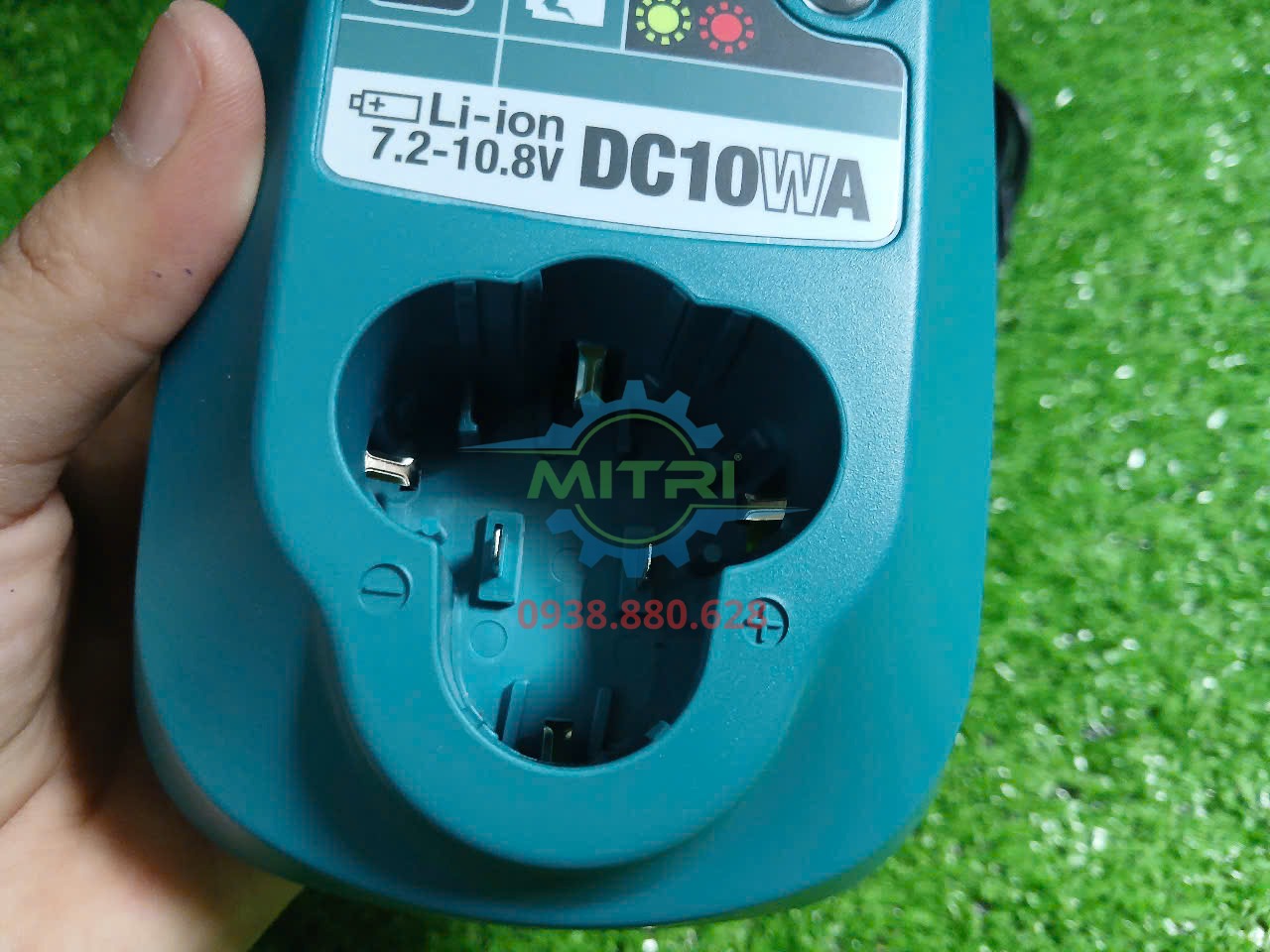 Máy vặn vít Makita 7.2V TD022DSE chính hãng