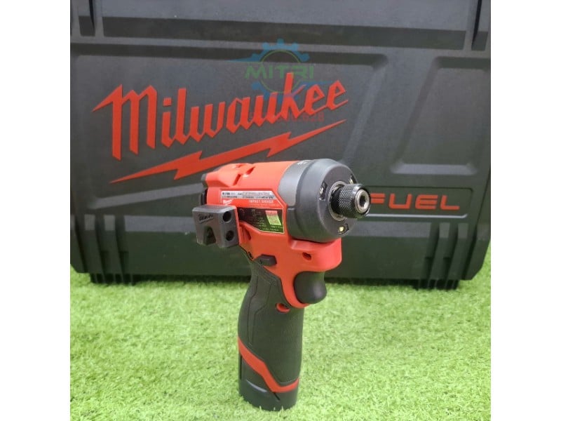 Máy vặn vít Milwaukee M12 FID2 nhỏ gọn lực siết mạnh 170Nm