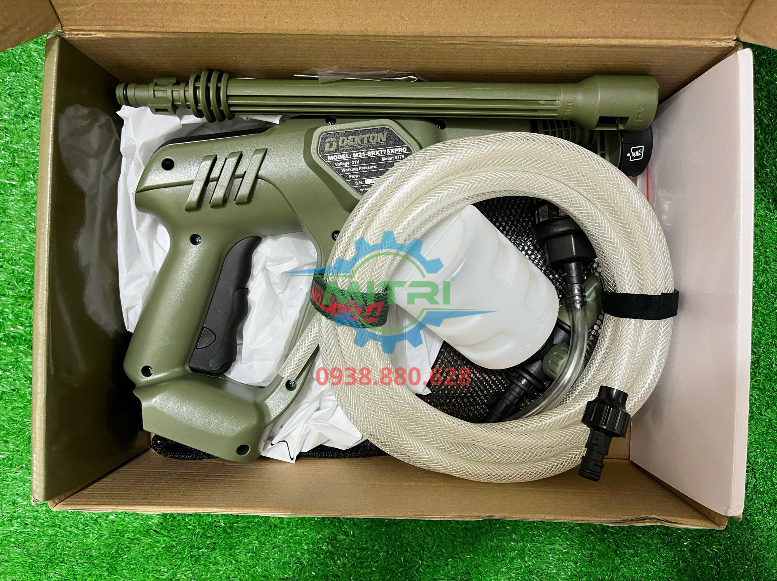 Máy rửa xe dùng pin Dekton M21-SRX775XPRO phiên bản Solo