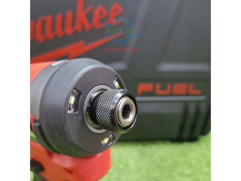 Milwaukee M12 FID2 đầu lục giác 1/4 inch thay mũi nhanh