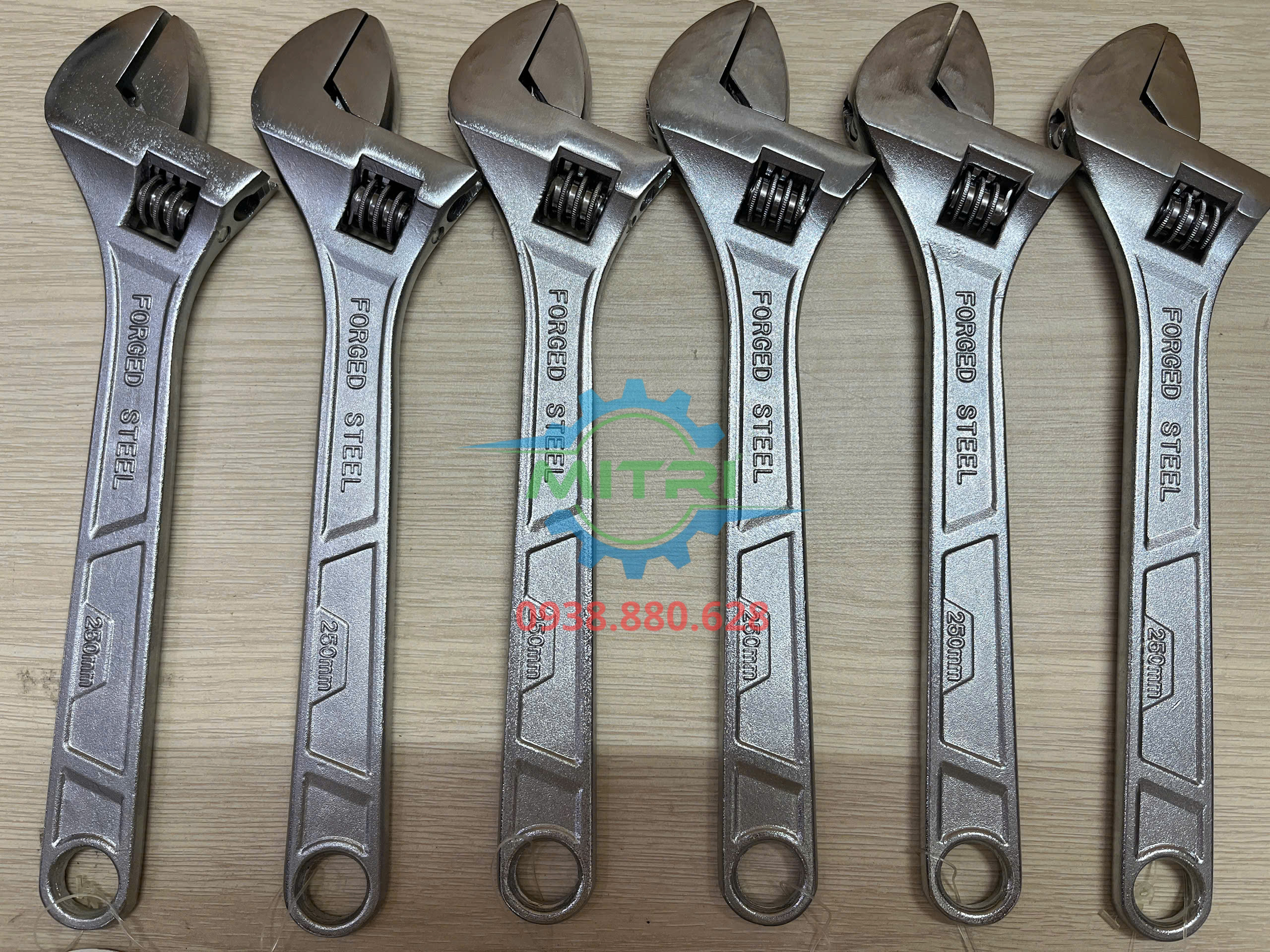 Mỏ lết 10 inch WadFow WAW1110 chiều dài 250mm