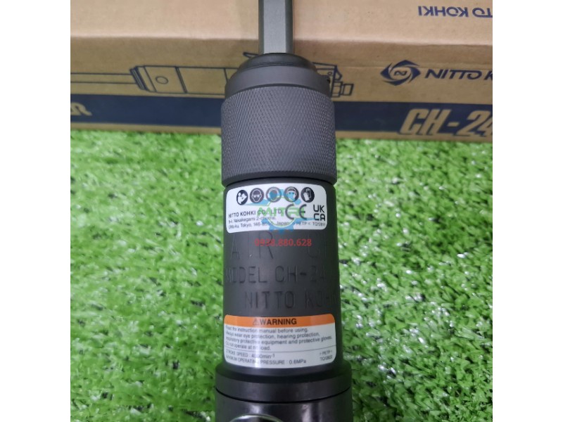 Model CH-24 trên thân máy đục gỉ khí nén Nitto Kohki Nhật Bản