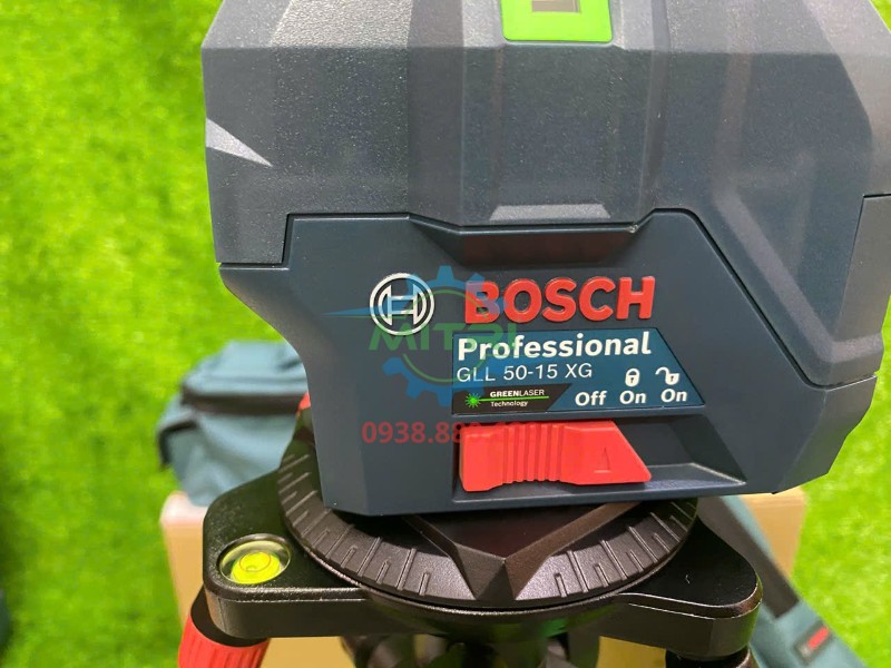 Model GLL 50-15 XG trên thân máy cân mực Bosch