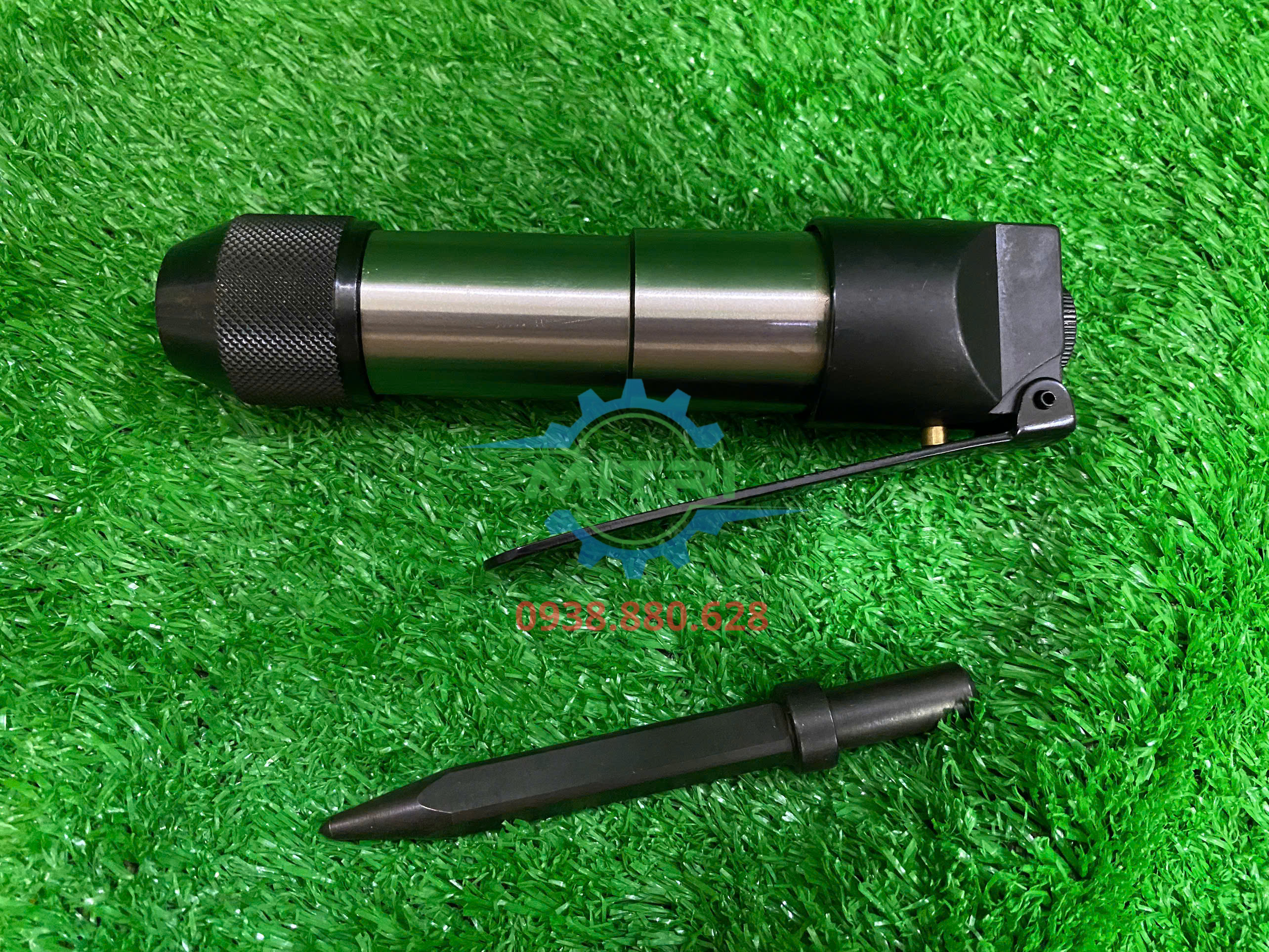 Mũi đục bê tông dùng khí nén Yunica YF-01