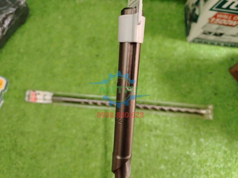 Mũi khoan bê tông 22mm Makita D-34001 chuôi SDS-MAX