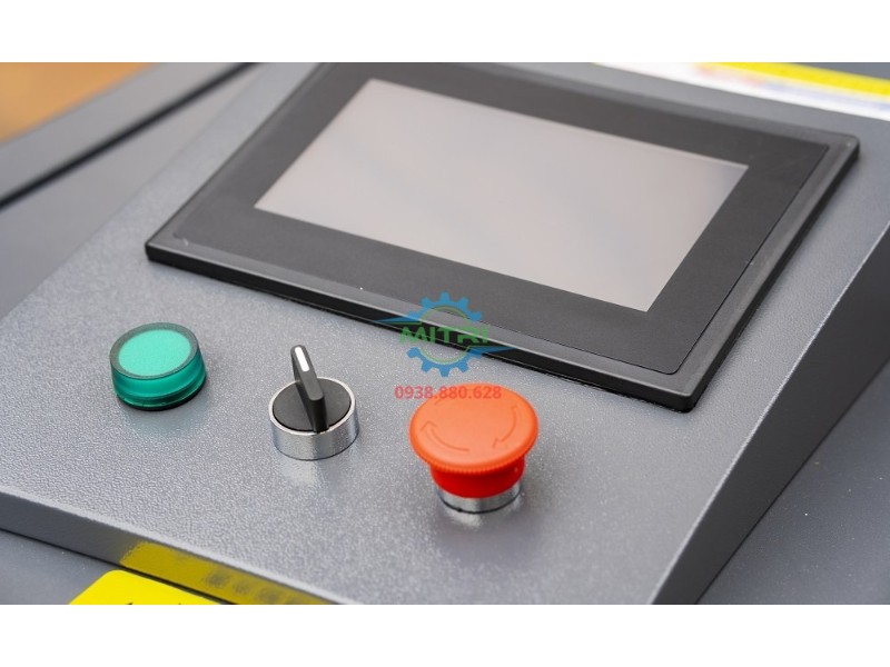 Bảng điều khiển và nút dừng khẩn cấp máy hàn laser Riland RL-HLW-3000 II