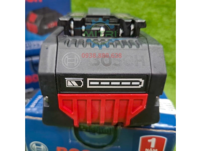 Nút báo pin Bosch PROCORE 18V 8Ah