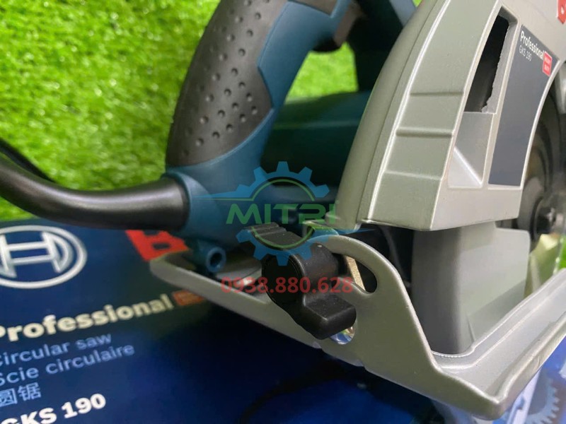 Nút khóa an toàn máy cưa gỗ Bosch GKS 190 1400W