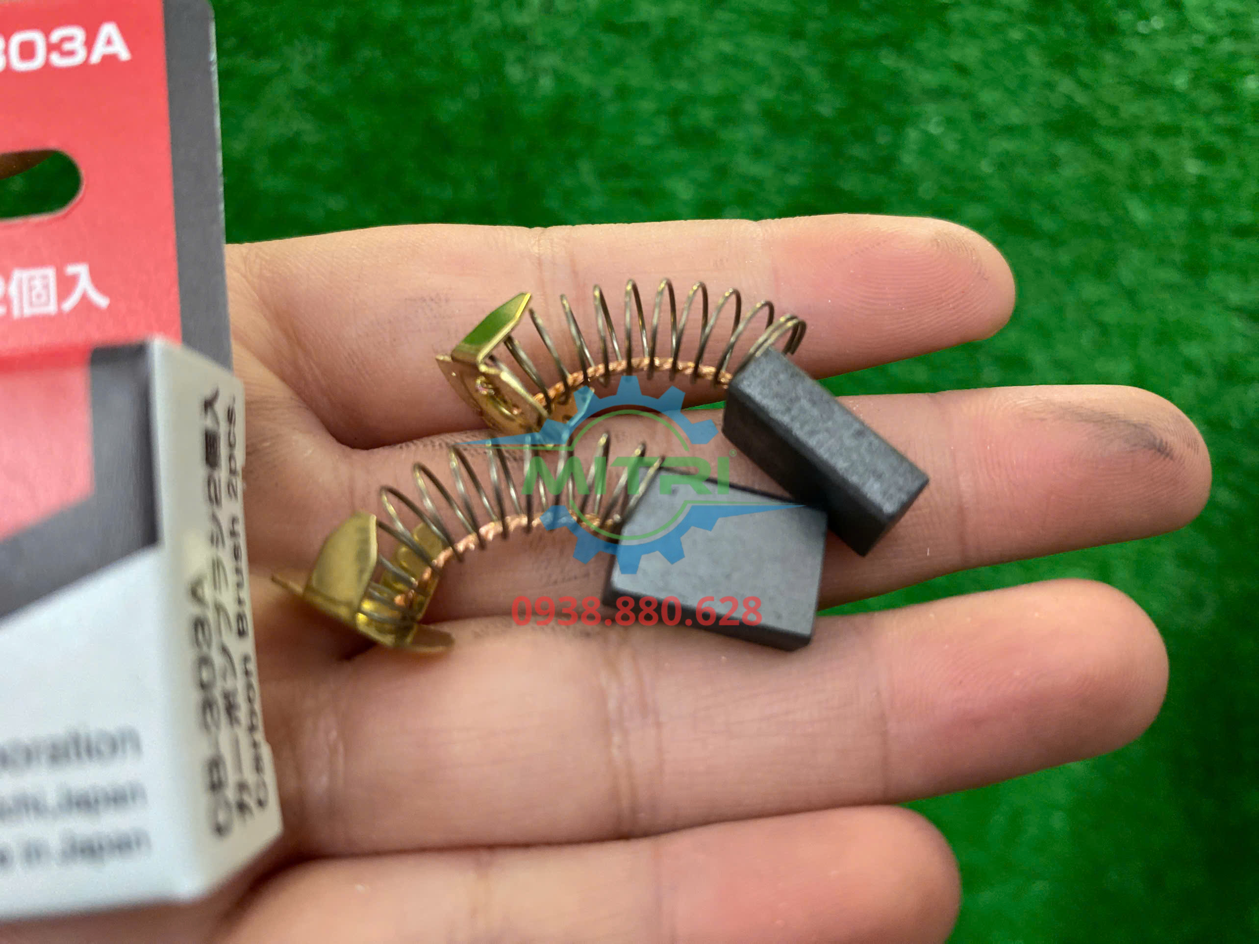 Phụ tùng Makita B-80379 chổi than CB-303A