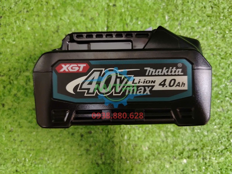Tem thông số mặt bên pin Li-ion Makita BL4040 40Vmax 4.0Ah