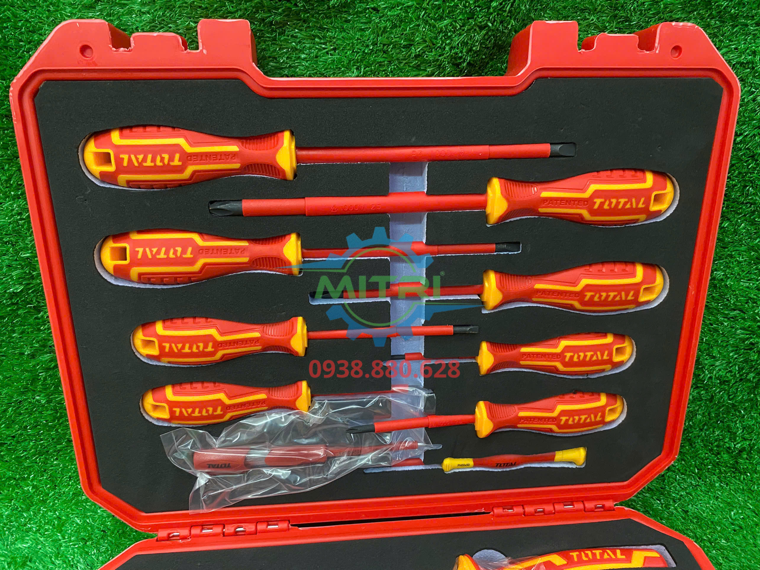 Review thực tế bộ cách điện Total THKITH1601 tại Minh Triết