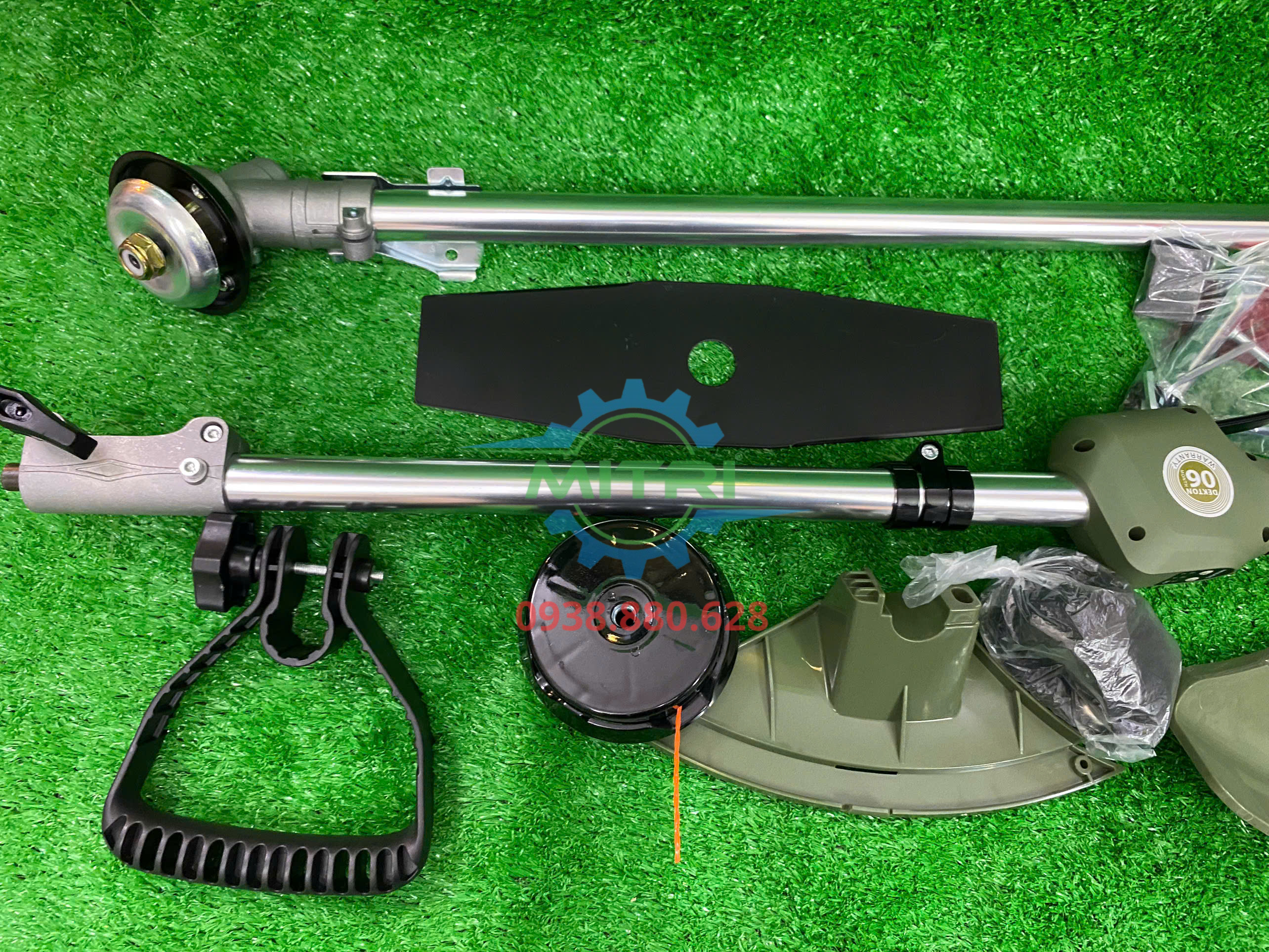 Review thực tế máy cắt cỏ Dekton M21-CC4201XPRO tại Minh Triết