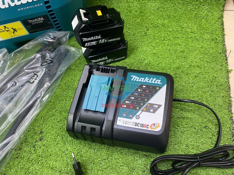 Sạc dùng cho combo máy xịt rửa Makita DHW080ZK tại Minh Triết