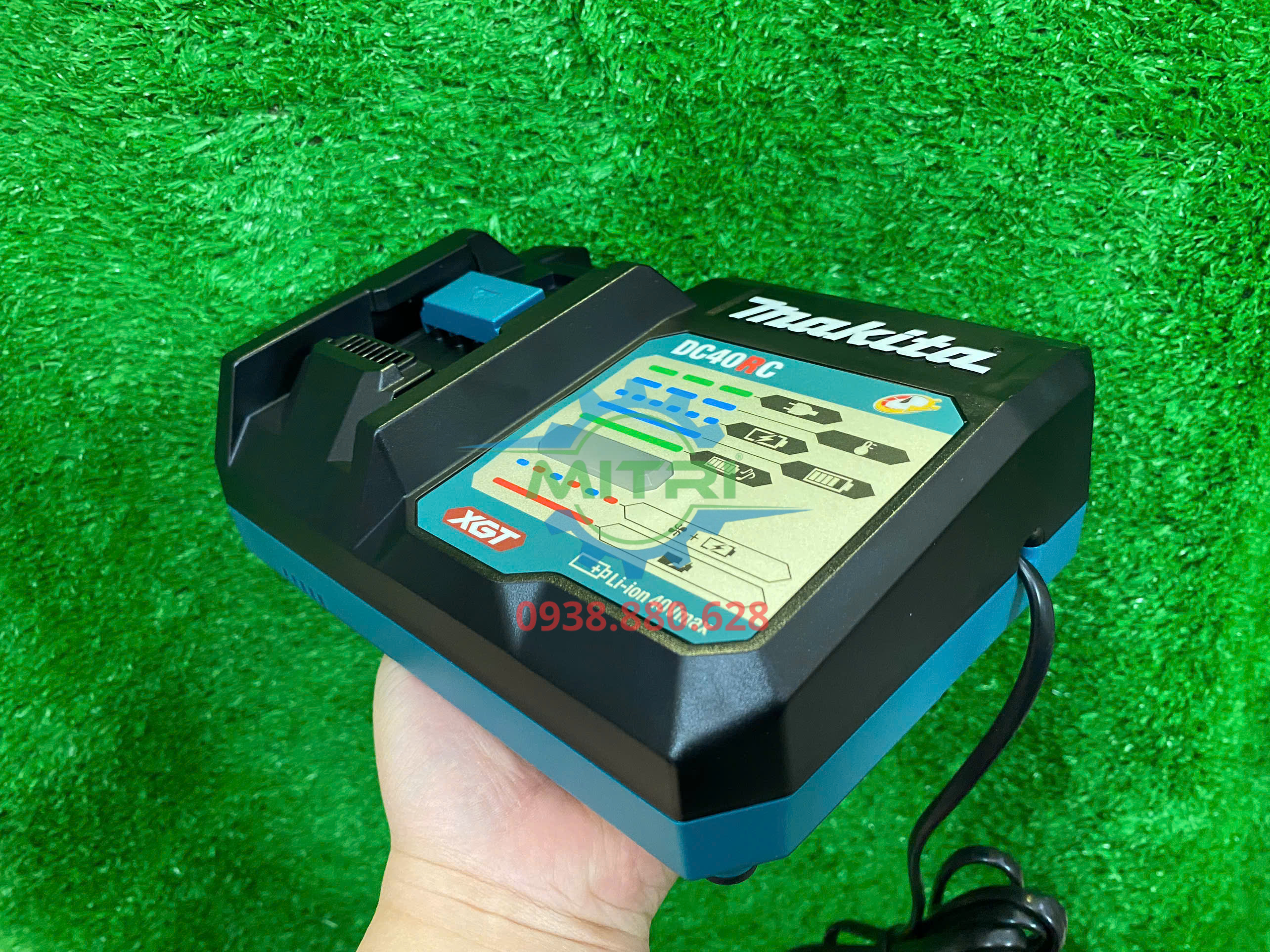 Sạc pin nhanh Makita DC40RC XGT 40V chính hãng